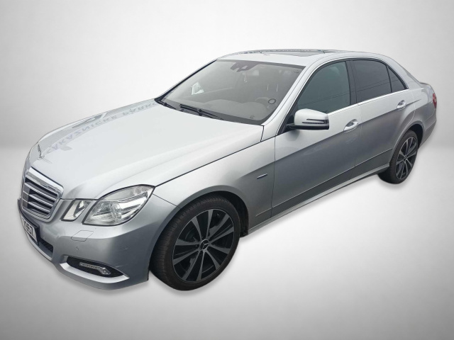 Mercedes-Benz E 2009