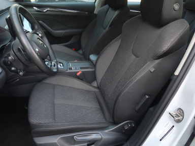 Škoda Octavia - 2023