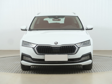 Škoda Octavia - 2023