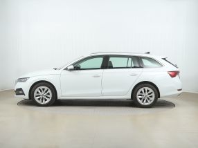 Škoda Octavia - 2023