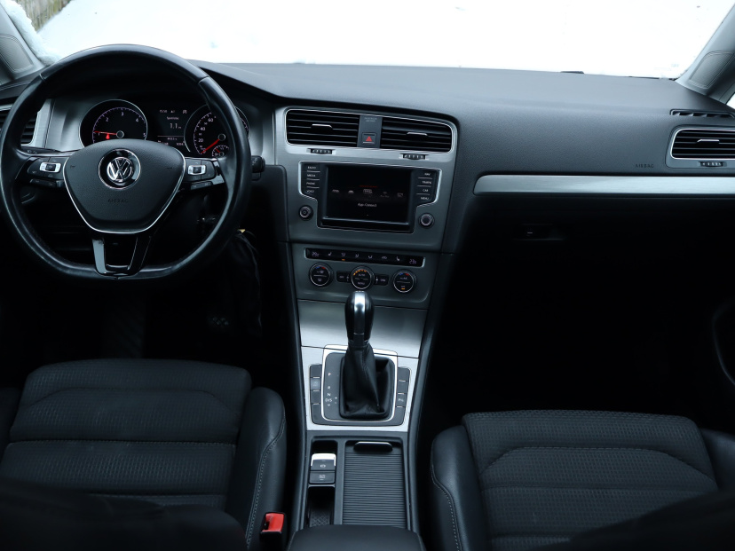 Volkswagen Golf, 2015