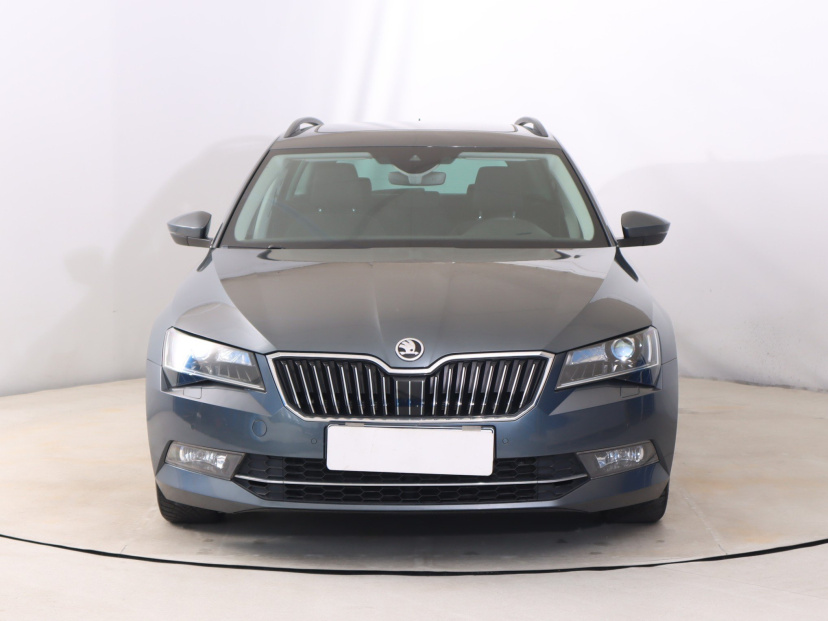 Škoda Superb, 2016