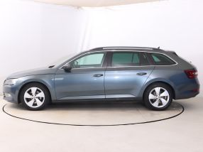 Škoda Superb - 2016