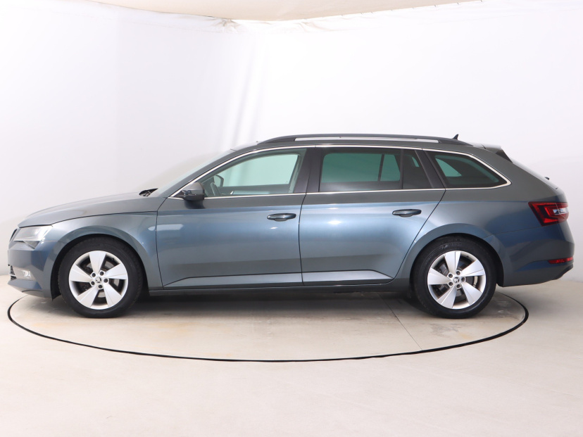 Škoda Superb, 2016