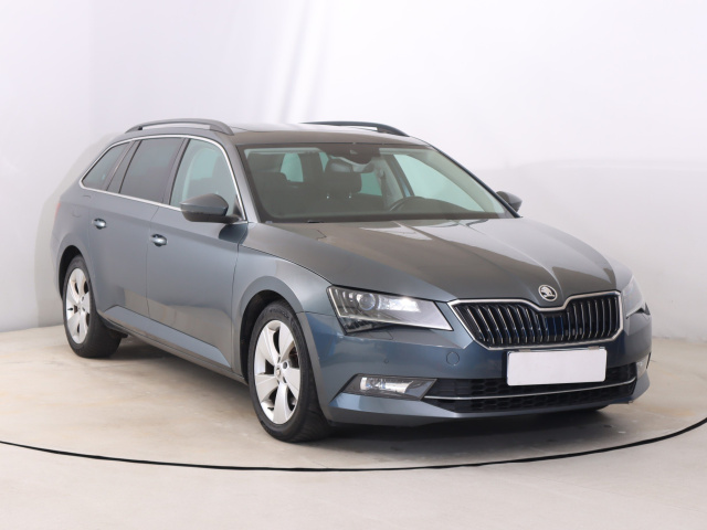 Škoda Superb 2016