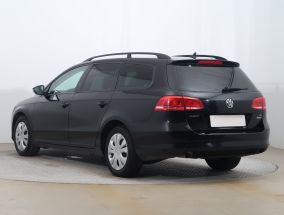 Volkswagen Passat - 2011