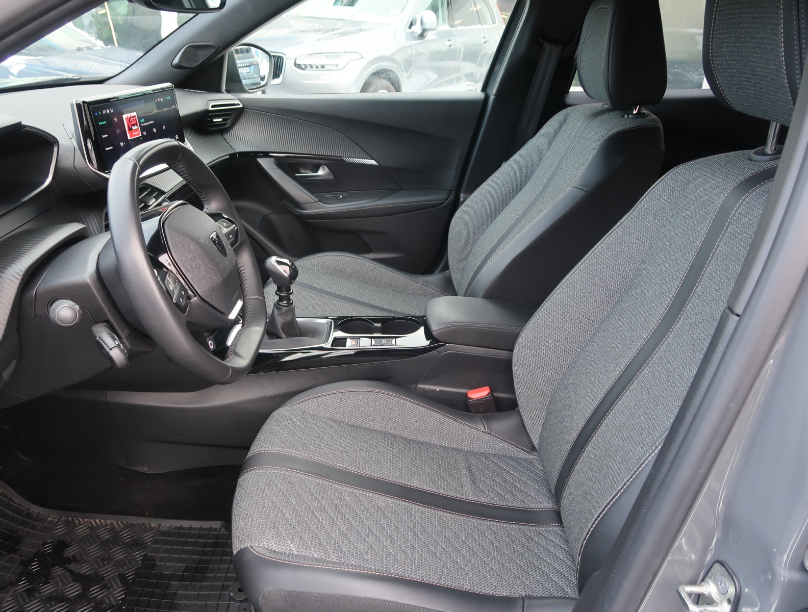Peugeot 2008 - 2024