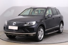 Volkswagen Touareg - 2015