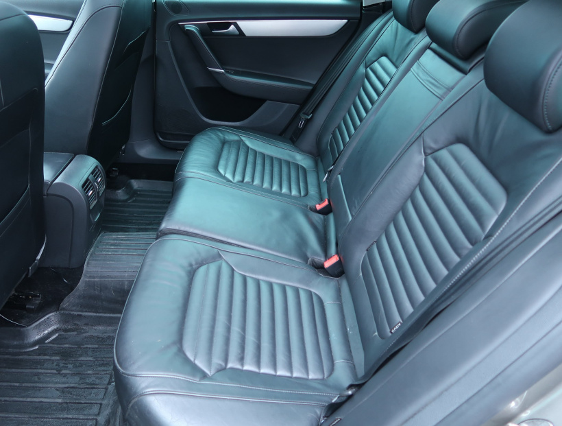 Volkswagen Passat, 2013