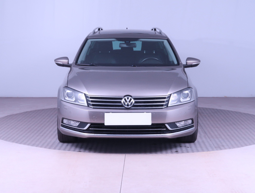 Volkswagen Passat, 2013