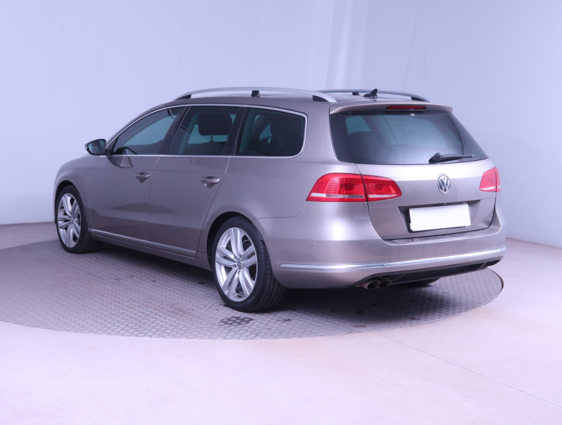 Volkswagen Passat, 2013