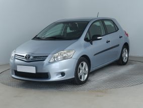Toyota Auris - 2011