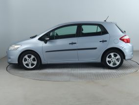 Toyota Auris - 2011