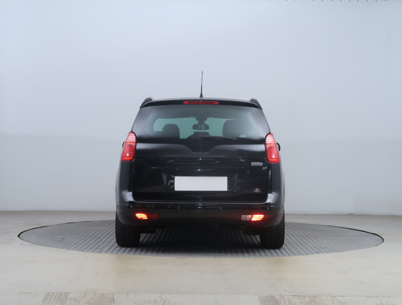 Peugeot 5008, 2016