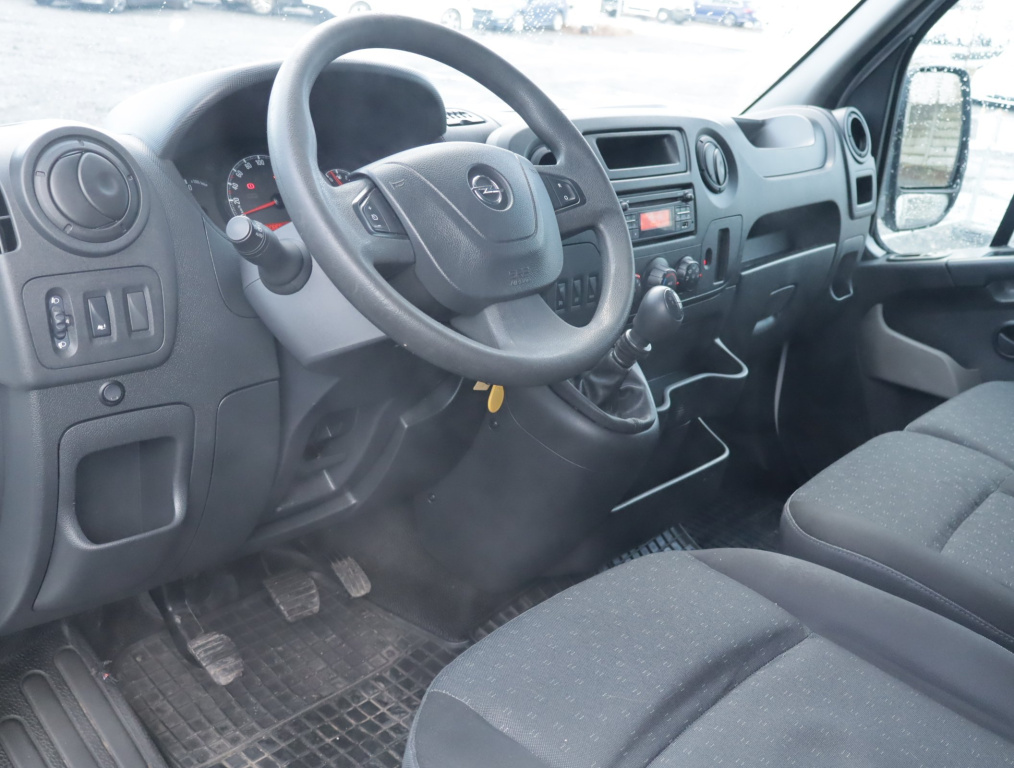 Opel Movano