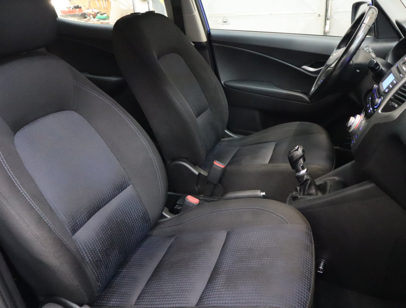 Hyundai ix20, 2013