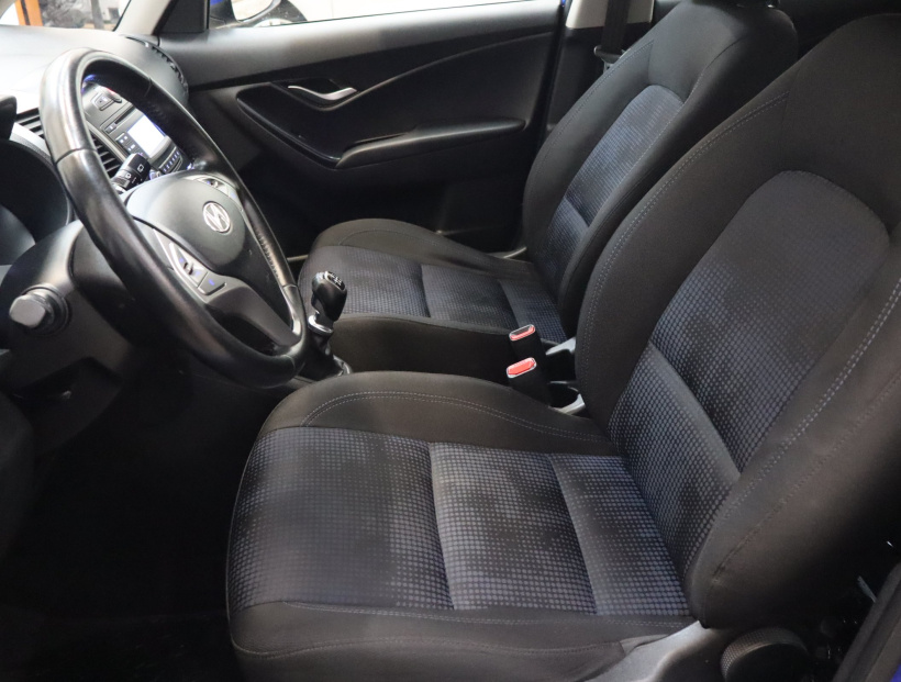 Hyundai ix20, 2013
