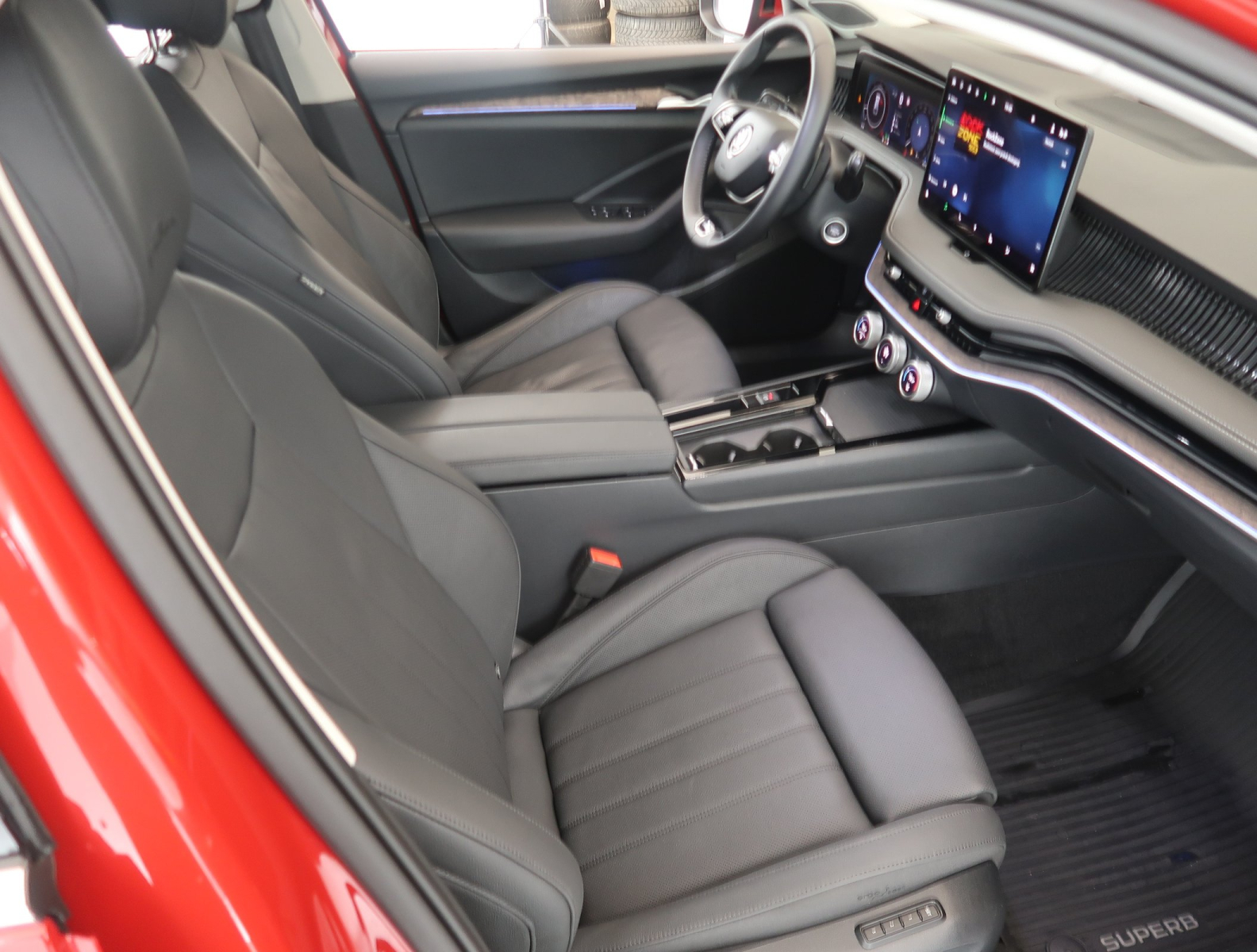 Škoda Superb - 2024