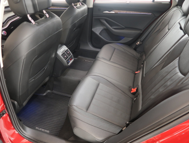 Škoda Superb - 2024
