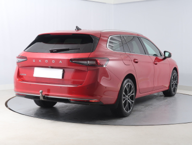 Škoda Superb - 2024