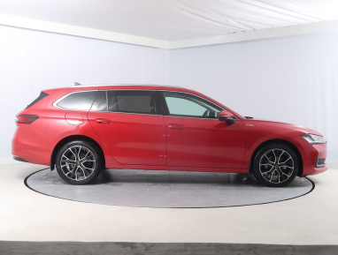 Škoda Superb - 2024