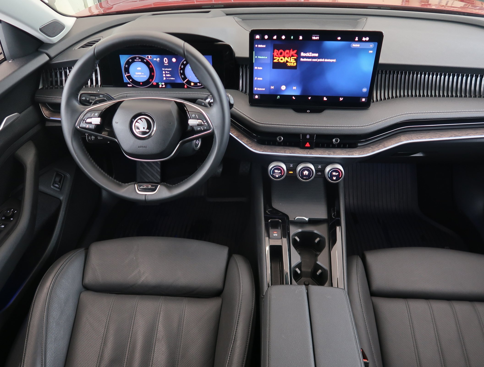 Škoda Superb - 2024