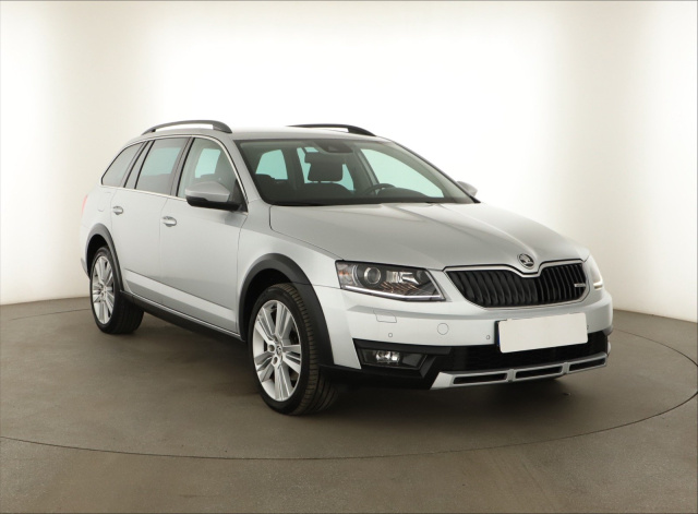 Škoda Octavia Scout 2016