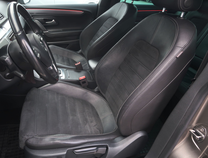 Volkswagen CC, 2012