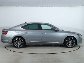 Škoda Superb - 2015