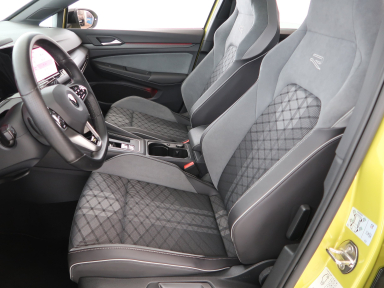 Volkswagen Golf - 2022