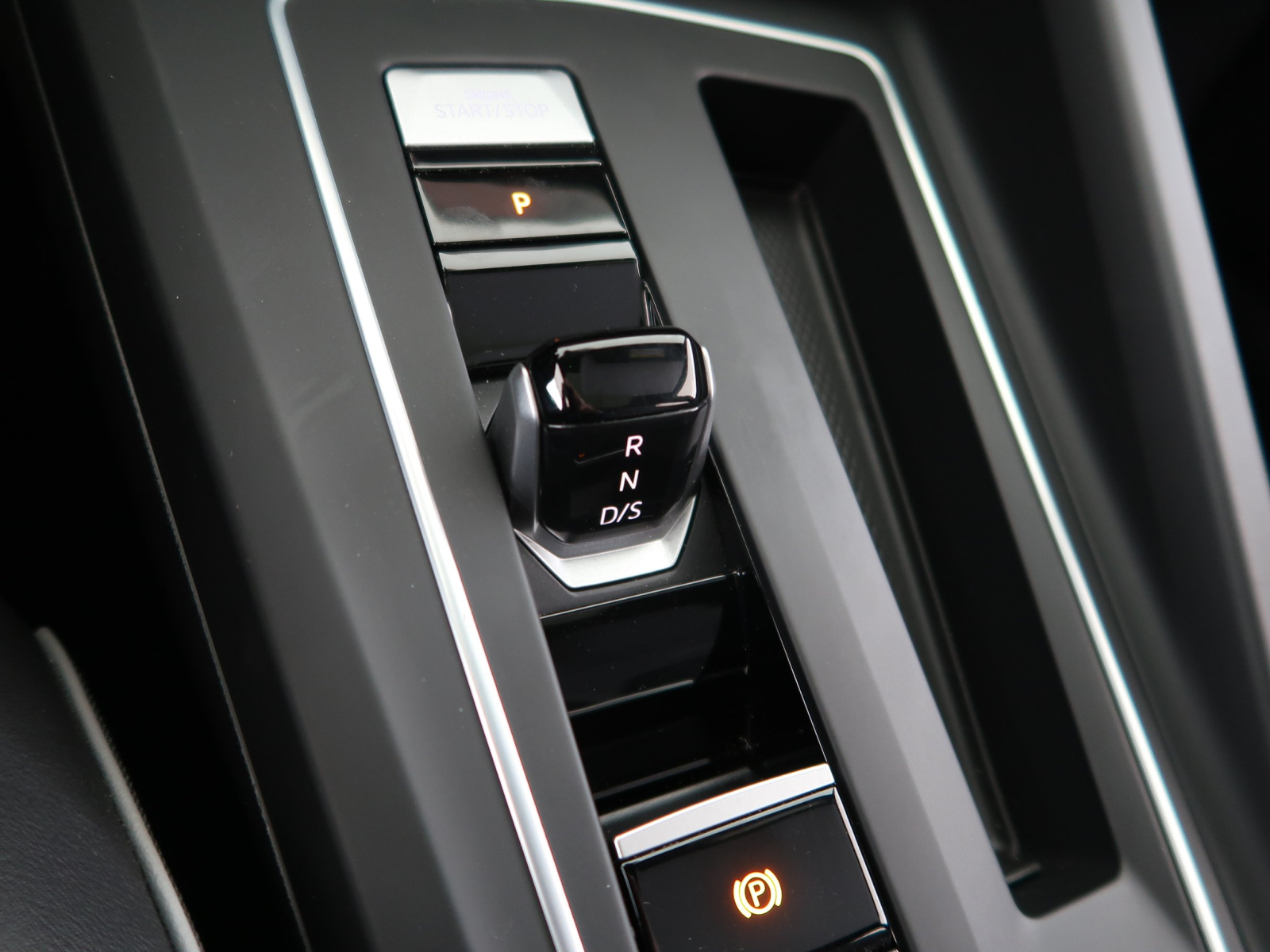 Volkswagen Golf - 2022