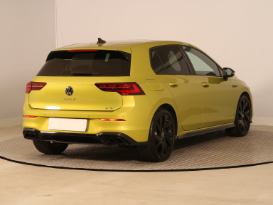 Volkswagen Golf - 2022