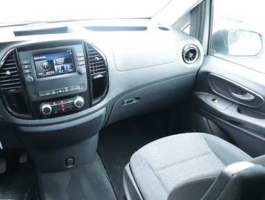 Mercedes-Benz Vito - 2023