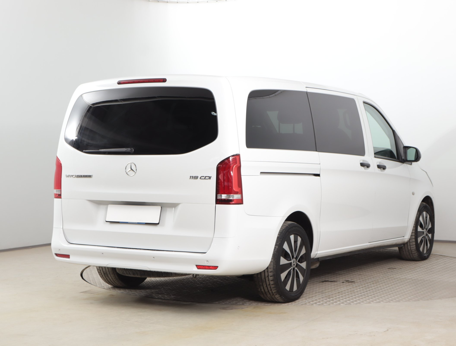 Mercedes-Benz Vito - 2023