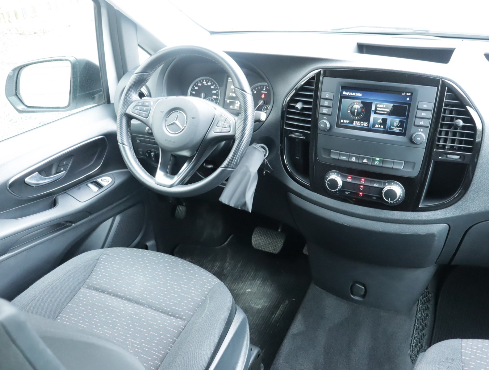 Mercedes-Benz Vito - 2023