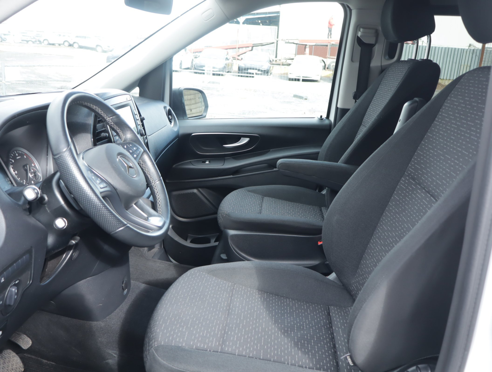 Mercedes-Benz Vito - 2023