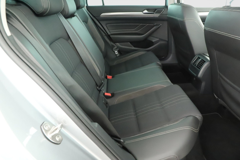 Volkswagen Passat, 2019
