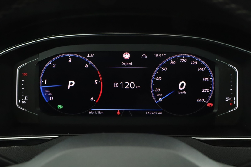 Volkswagen Passat, 2019