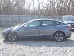Tesla Model 3 - 2021