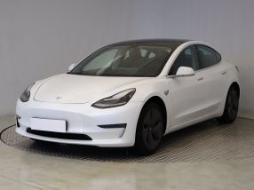 Tesla Model 3 - 2020