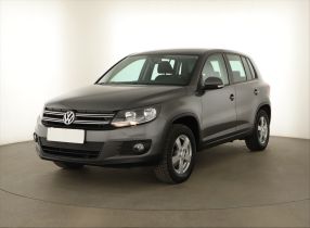 Volkswagen Tiguan - 2012