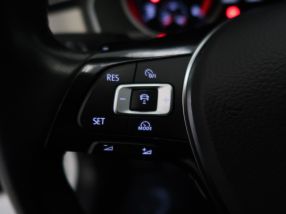 Volkswagen Passat - 2018