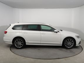 Volkswagen Passat - 2018