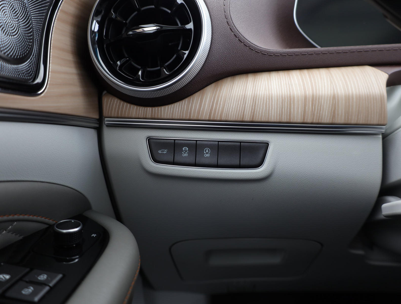 Dongfeng U-Tour - 2024