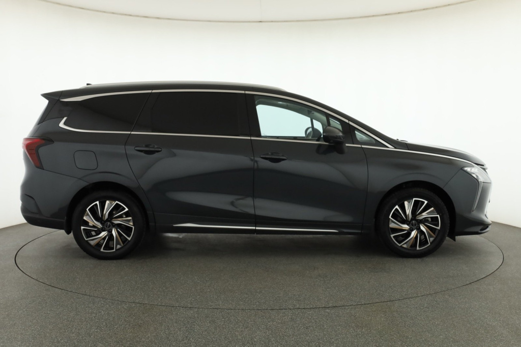Dongfeng U-Tour