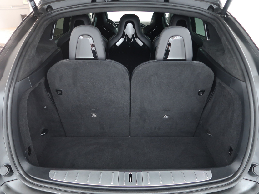 Tesla Model X, 2016