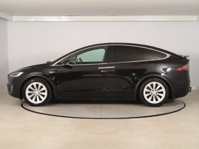 Tesla Model X - 2016