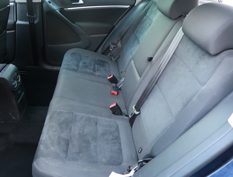 Volkswagen Tiguan, 2012