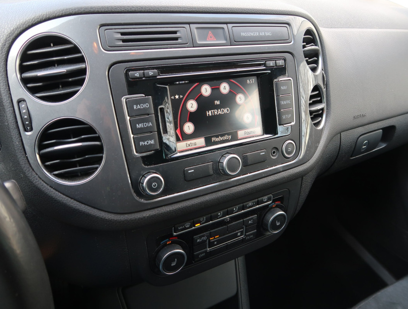 Volkswagen Tiguan, 2012