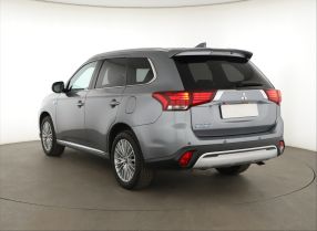 Mitsubishi Outlander - 2019
